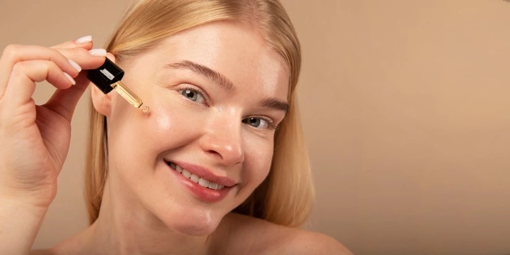 TÉNYEK és TÉVHITEK:  Használhatok Retinolt (Retinoidokat) nyáron?