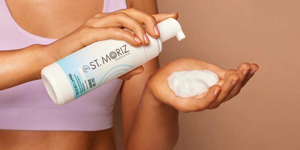 Hogyan távolítsuk el az önbarnítót biztonságosan?