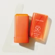Kép 7/8 - Lancaster Sun Beauty Fényvédő Stick Arcra SPF50 20g