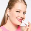 Kép 2/9 - essence JUICY BOMB glossy butter balm 01