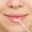 Kép 3/7 - essence what the fake! GLASS SHINE PLUMPING LIP FILLER 01