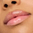 Kép 3/9 - essence hydra kiss LIP OIL 06