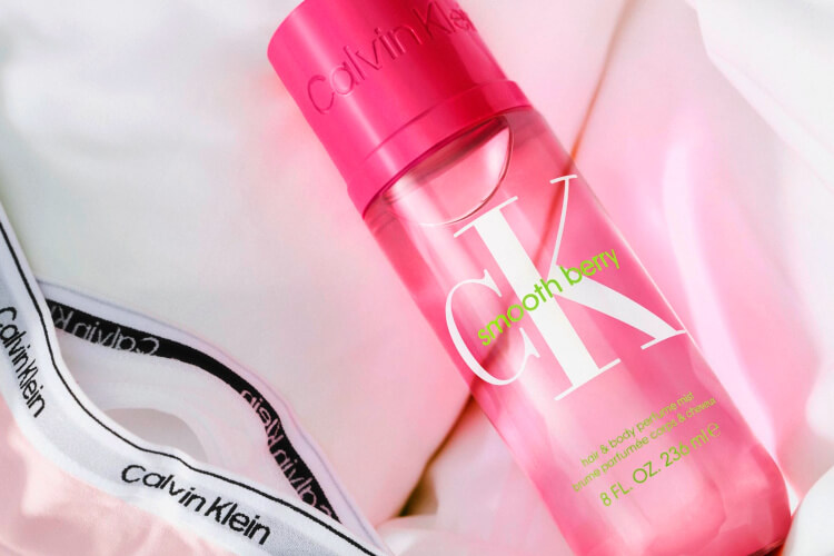 Calvin Klein Smooth Berry Haj- és Testpermet 236ml