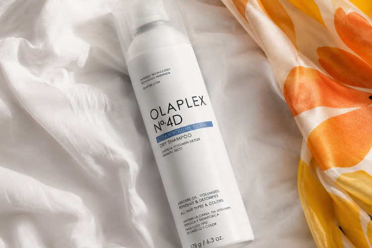 OLAPLEX No.4D Clean Volume Detox Szárazsampon 250 ml