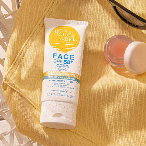 Bondi Sands SPF 50+ Illatanyagmentes Hidratáló Színezett Arckrém 75ml